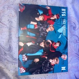 BTS Japanese album no photo card didn’t come with)